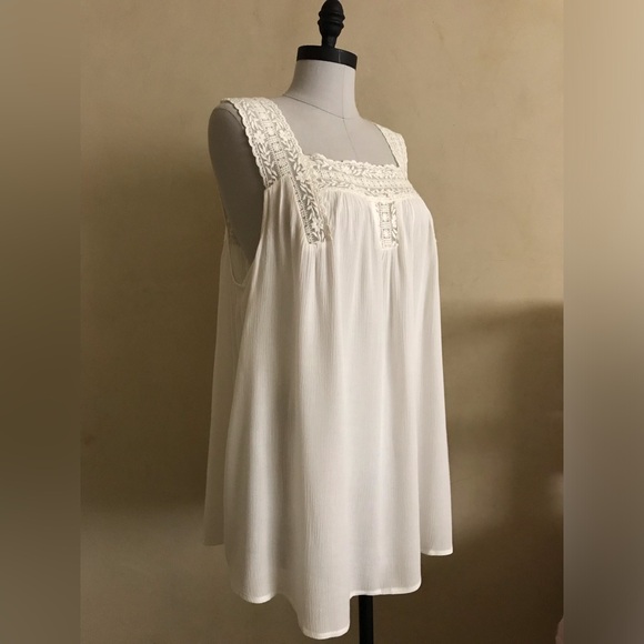 Torrid White Summer Top - Picture 2 of 6